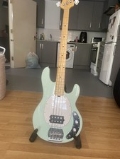 Music Man Sterling Sub Active