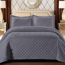 3 Piece Embossed Quilted