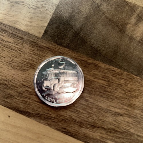 Travel token 50p 1927 leyland - ,