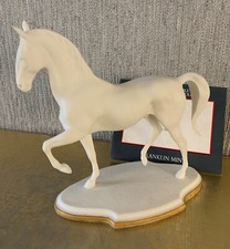 FRANKLIN MINT HORSE DRESSAGE PASSAGE by PAMELA BOULAY PORCELAIN PERFECT