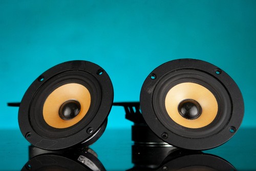 Bowers wilkins - b&w,