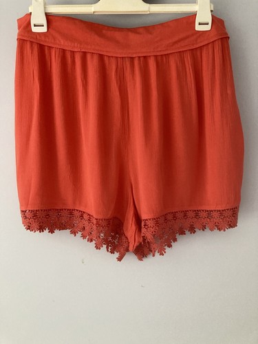 Bnwot plus size - 18, crepe