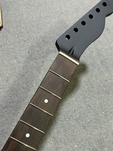 Black matte finish frets - black, 22