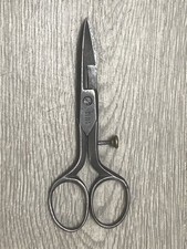 Antique Buttonhole Sewing