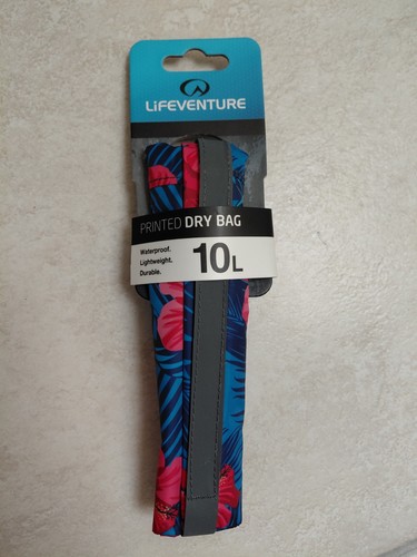 Bnwt lifeventure dry - dry, bag