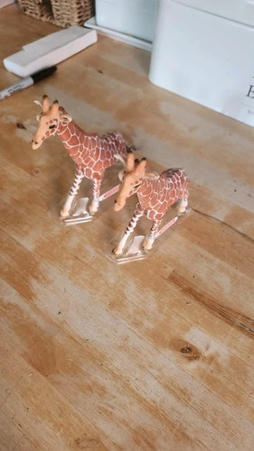 Schleich giraffe figure set - figure,