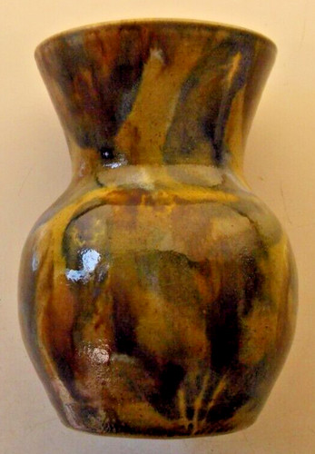 Studio pottery hilary - hilary, bassett