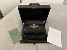 1950’s Oliver Portable Typewriter With Case And Manual