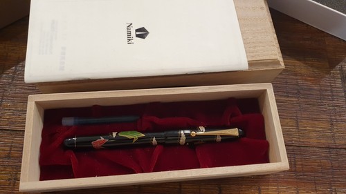 Namiki maki origami - maki-e, urushi