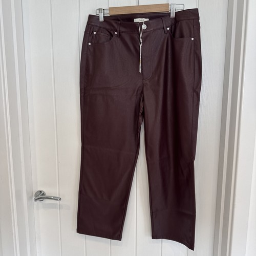 Bnwt size short - 16,