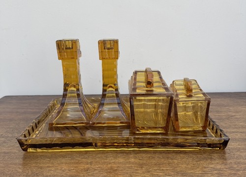 Art deco set pieces - art,