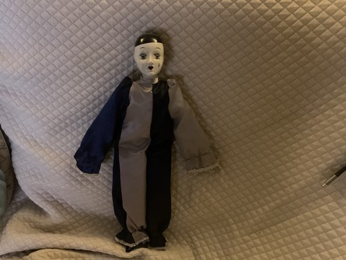Porcelain pierrot clown - pierrot,