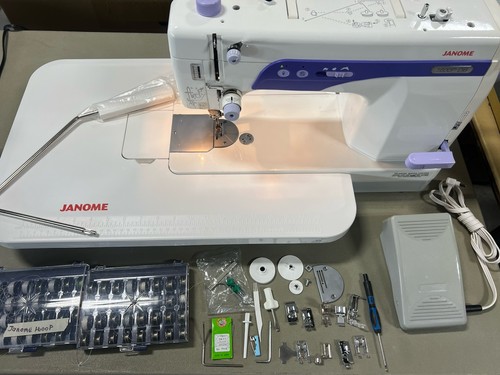 Janome 1600p high - high, speed