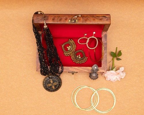 Wooden trinket jewellery box - wooden,