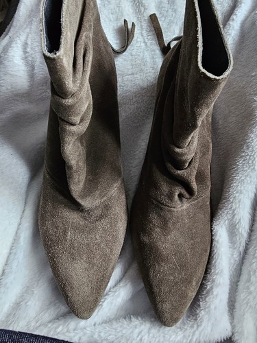 Monsoon khaki green - monsoon, kitten