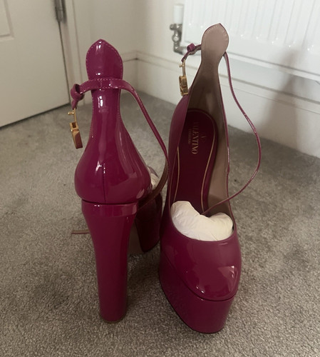 Valentino pink patent - pink,