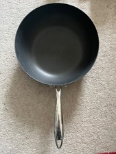 Cast Iron Wok, 11.5” Black