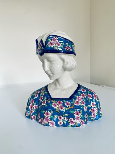 Art deco bust - art, a