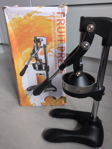 Manual juicer cast - manual, iron