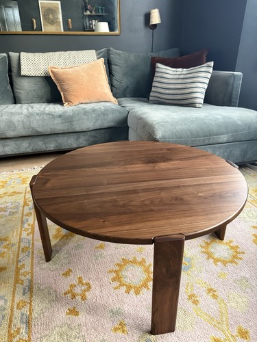 Solid walnut round - solid,