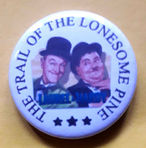 25mm badge comedy stars - of,