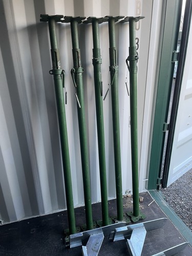 Acrows with strongboys only - 5, strongboys,