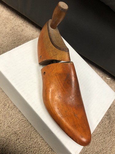 Florsheim vintage wooden shoe - florsheim,