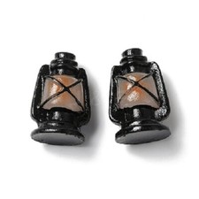Mamod / Wilesco Barn / Garage Diorama,  2 x Black Retro Oil Lamps,  Accessory