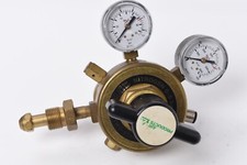 Air Products 3000 PSI Nitrogen cylinder Pressure Control Valve from Photo Lab