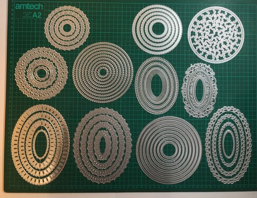 Decorative ovals circles - &, die