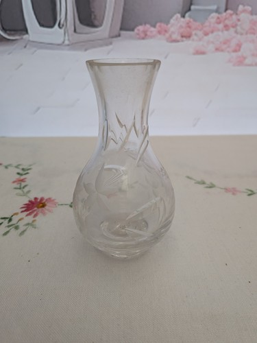 Vintage small crystal cut - small,