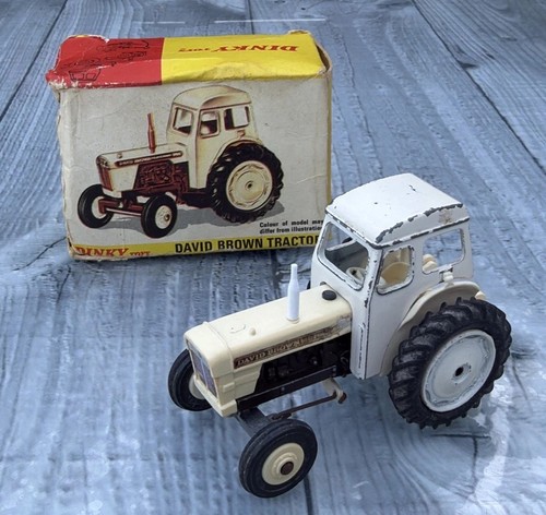 Dinky david brown 990 tractor - dinky,