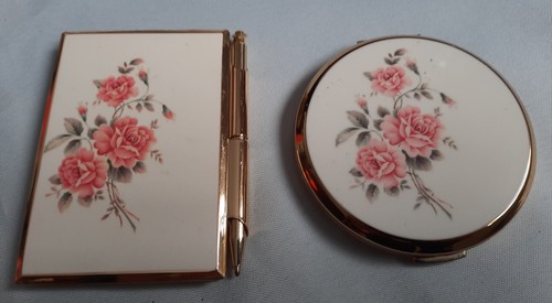 Vintage stratton powder - vintage,