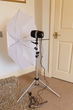 Portaflash 336VM Photography Studio Lighting System with stand and umbrella
