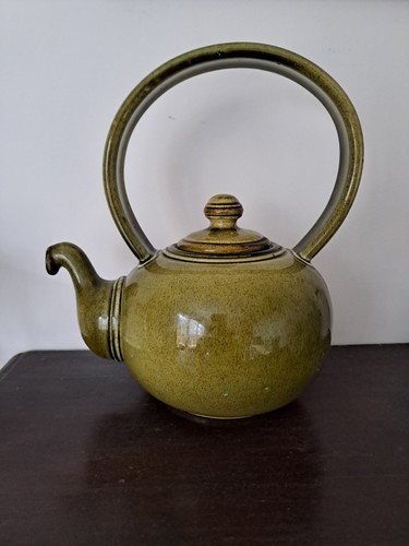 Rye pottery green teapot - green, leo