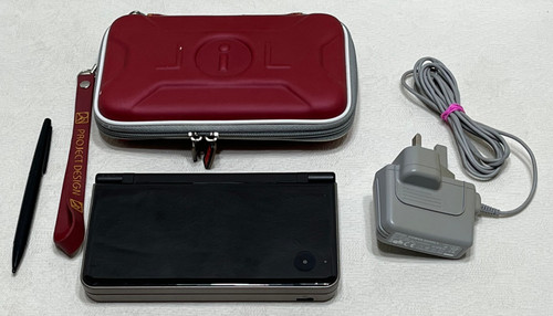 Nintendo dsi hand held - xl,