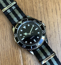 007 James Bond homage quartz