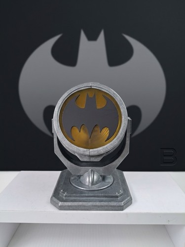 Vintage batman bat signal - vintage, bat-signal