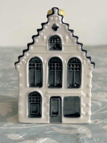 Klm delft blue house - house, holland