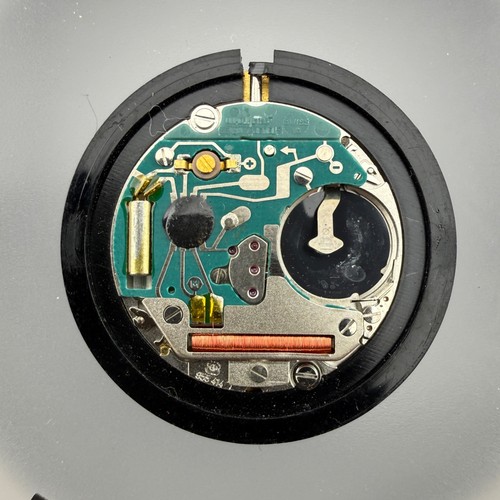 Zenith quartz watch movement - zenith,