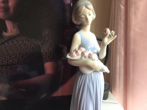 Lladro figurines boxed - figurines,