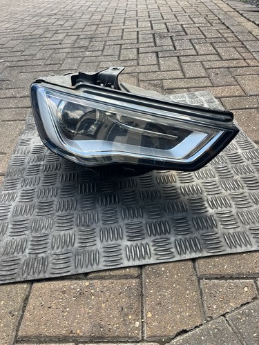 Audi drivers side - s3, led