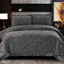 Velvet Quilted Bedspread Bed