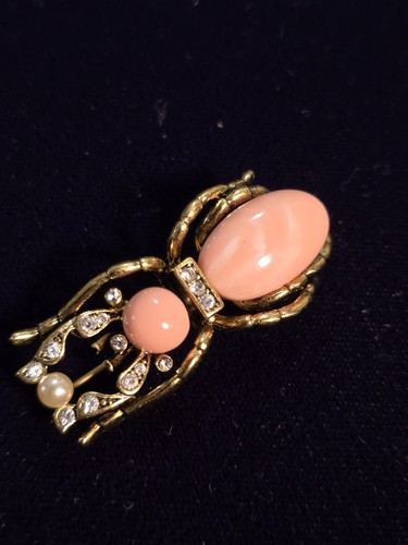 Vintage joan rivers beetle - joan,