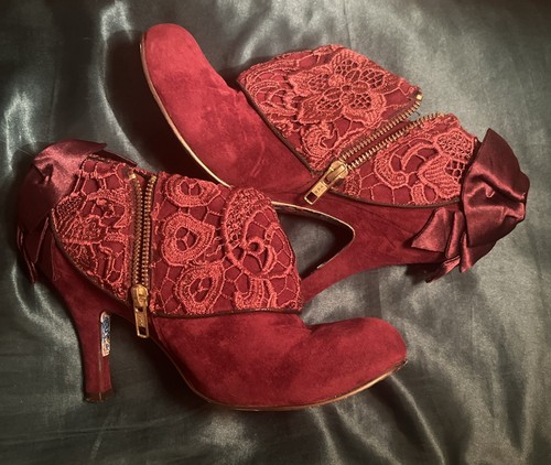 Stunning irregular choice - stunning,