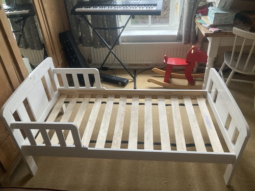 White toddler bed - white,