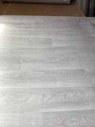 Vinyl flooring offcuts 165cm - offcuts,