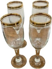 Elegant Set of 4 Wine Glasses