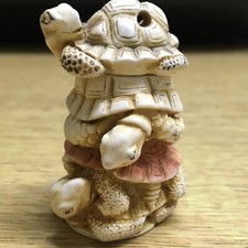 Harmony Kingdom COURTIERS AT REST Turtles TREASURE JEST Peter Calvesbert (A79)