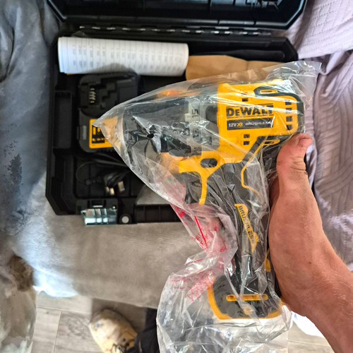 Dewalt 12v brushless drill - xr,